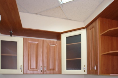 Кухни с барной стойкой